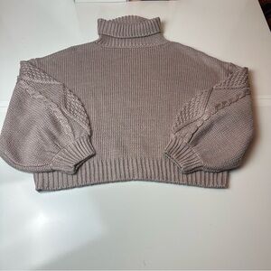 JustFab Gray Cowl Turtleneck Sweater with Ribbed Knit Texture